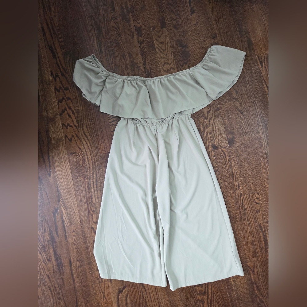 Love J Sage Green Off-Shoulder Jumpsuit NWT 1X
